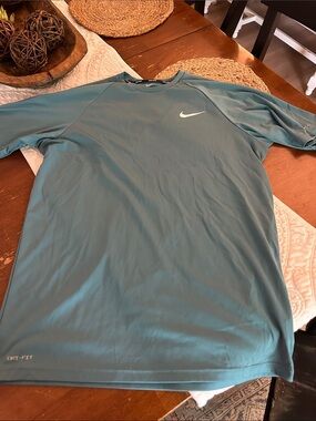Nike Men’s Teal Short-Sleeve Performance Tee
